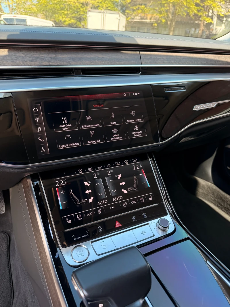 Audi A8 Long 55TFSI  FULL Екстри!, снимка 12 - Автомобили и джипове - 51355873