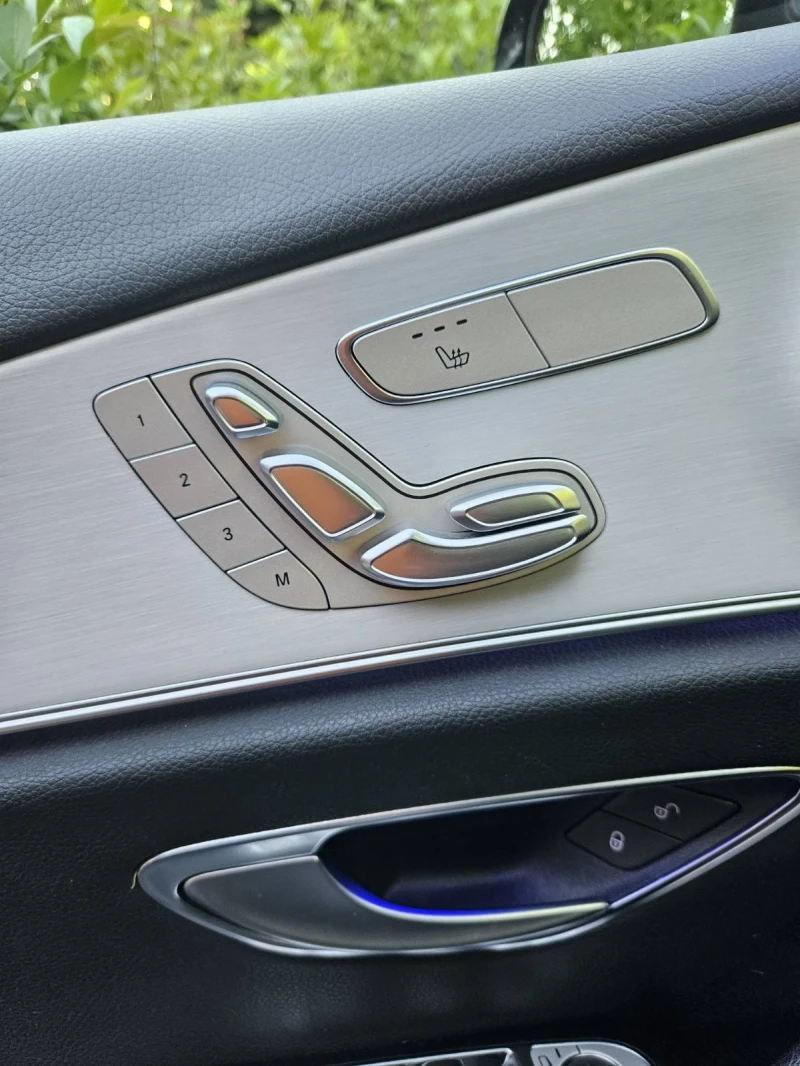 Mercedes-Benz E 400 4M FACE AMG line, снимка 11 - Автомобили и джипове - 52194190