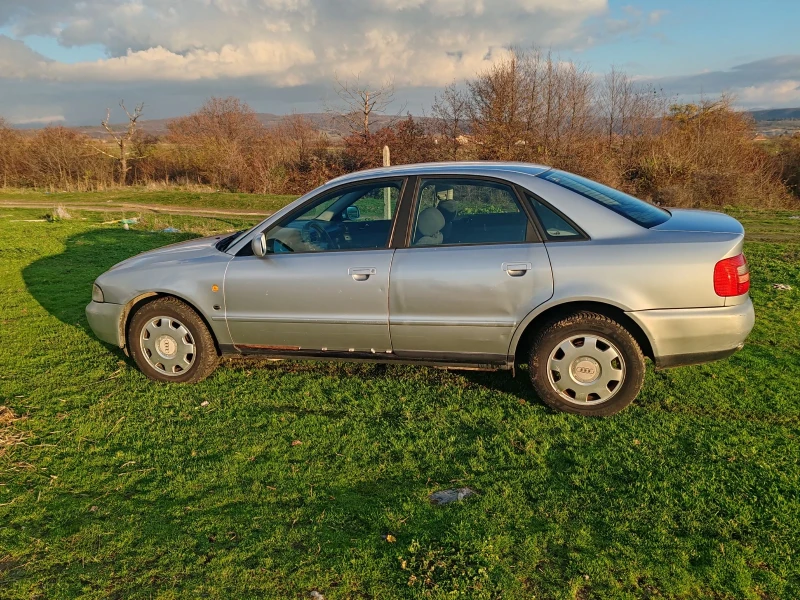 Audi A4 1.6 101, снимка 3 - Автомобили и джипове - 52775106