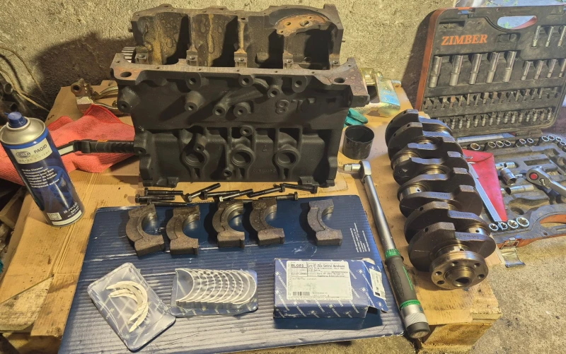 VW Golf Syncro 1.8, снимка 12 - Автомобили и джипове - 53049973