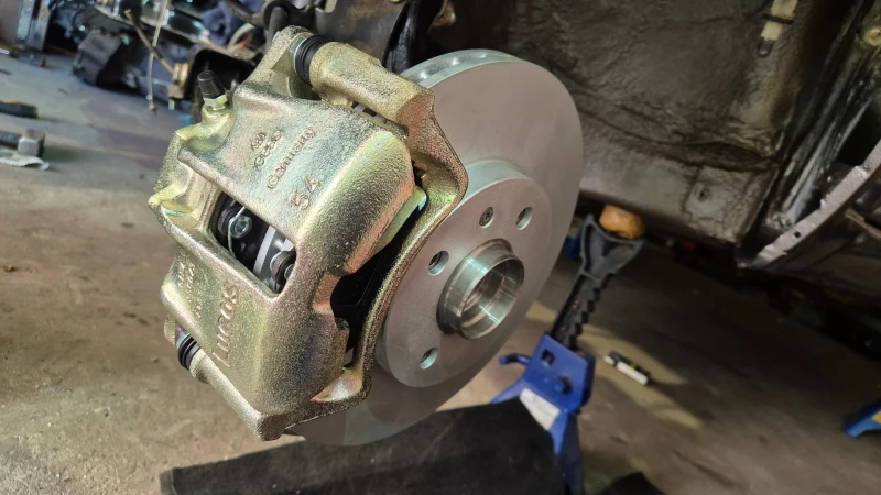 VW Golf Syncro 1.8, снимка 10 - Автомобили и джипове - 53049973