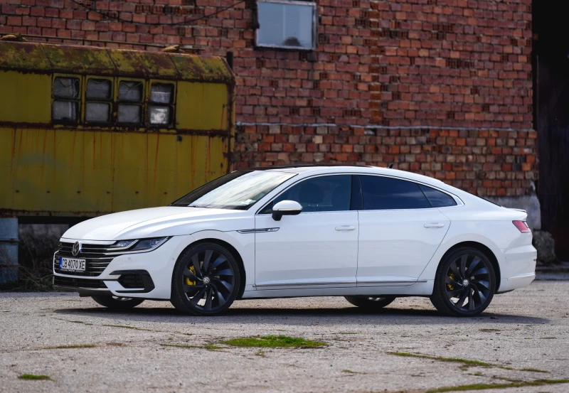 VW Arteon R-Line 2.0TSI 264HP 4 Motion - Dynaudio, снимка 2 - Автомобили и джипове - 53327552