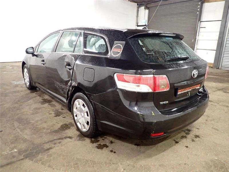 Toyota Avensis 1.8 Valvematic 147к.с АВТОМАТ НА ЧАСТИ - изображение 4