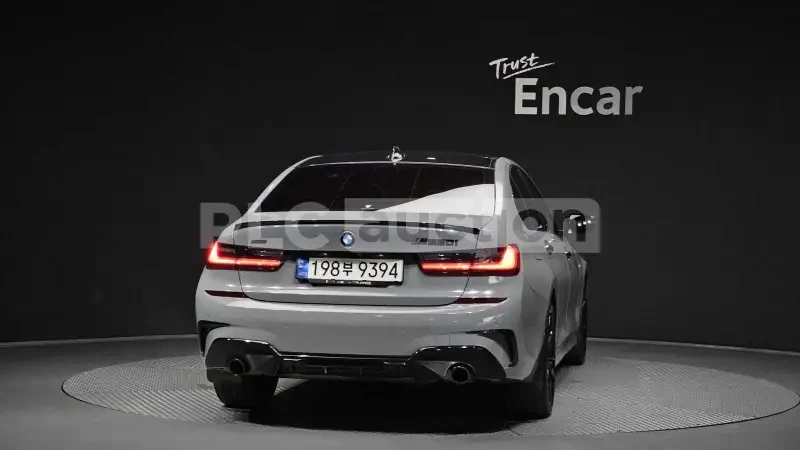 BMW 330 NIGHT VISION* 360* H/K* HEAD-UP* ЛАЗЕРИ* ШИБИДАХ, снимка 5 - Автомобили и джипове - 55008641