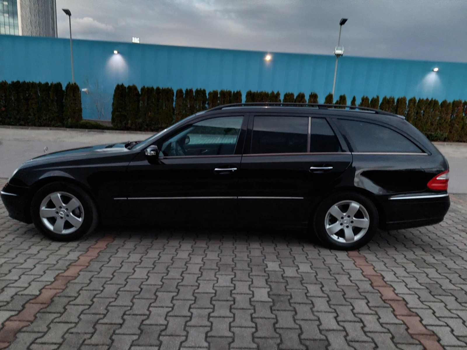 Mercedes-Benz E 280 *TOP FULL FULL-ШВЕЙЦАРИЯ* - изображение 7