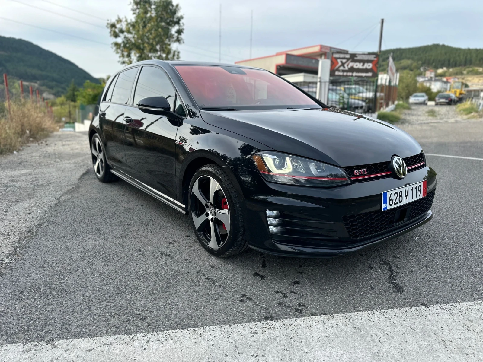 VW Golf GTI  РЕГИСТРИРАНА  - изображение 2