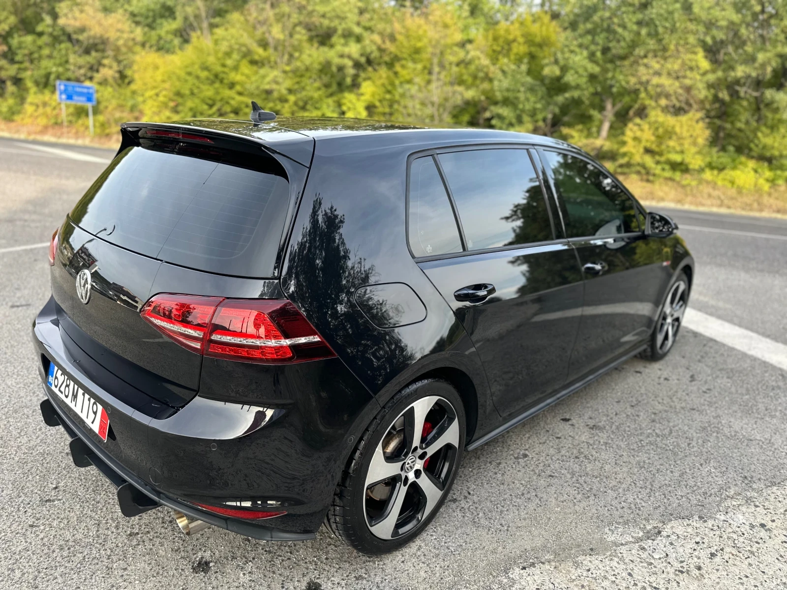 VW Golf GTI  РЕГИСТРИРАНА  - изображение 7