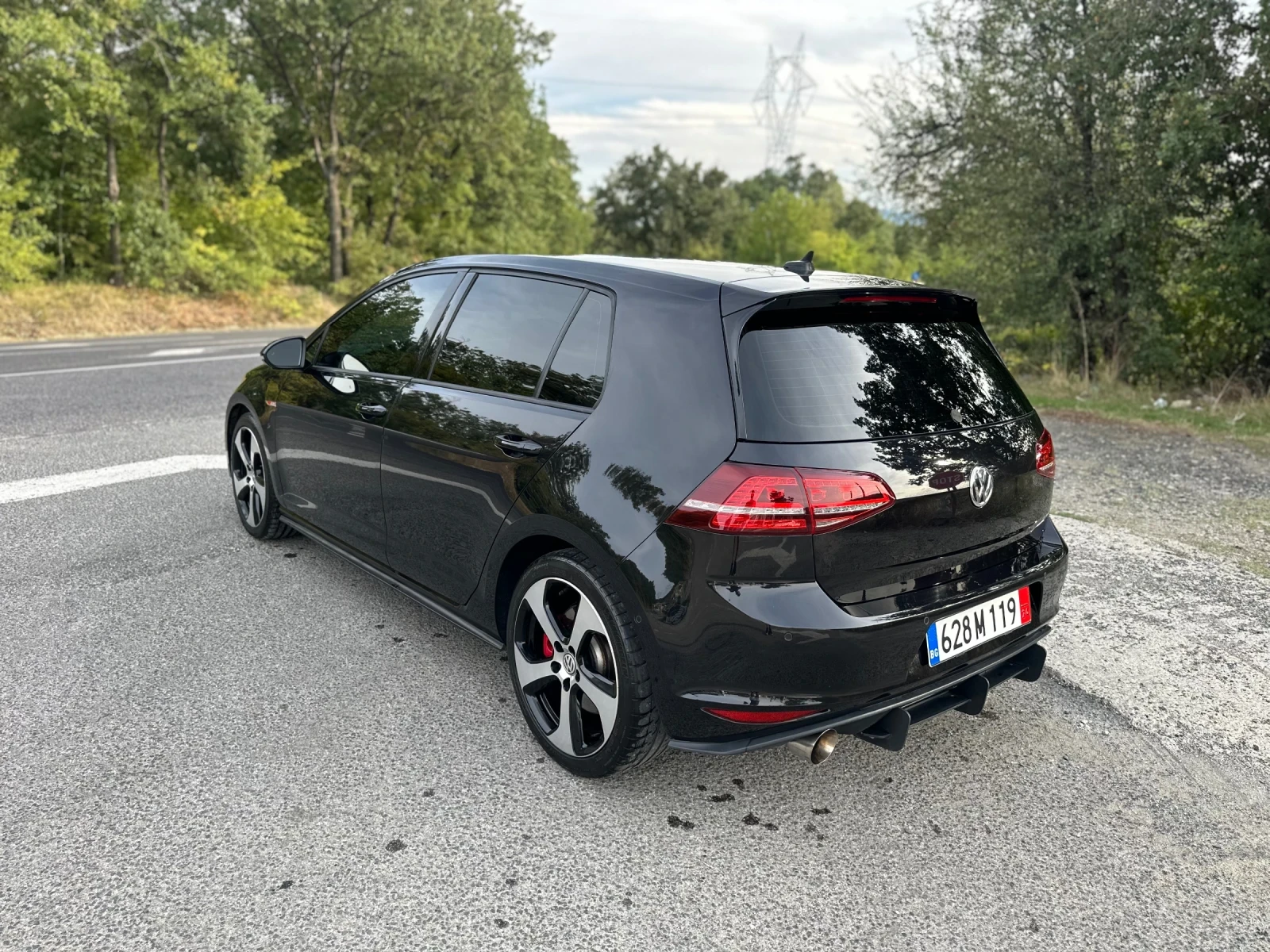 VW Golf GTI  РЕГИСТРИРАНА  - изображение 5