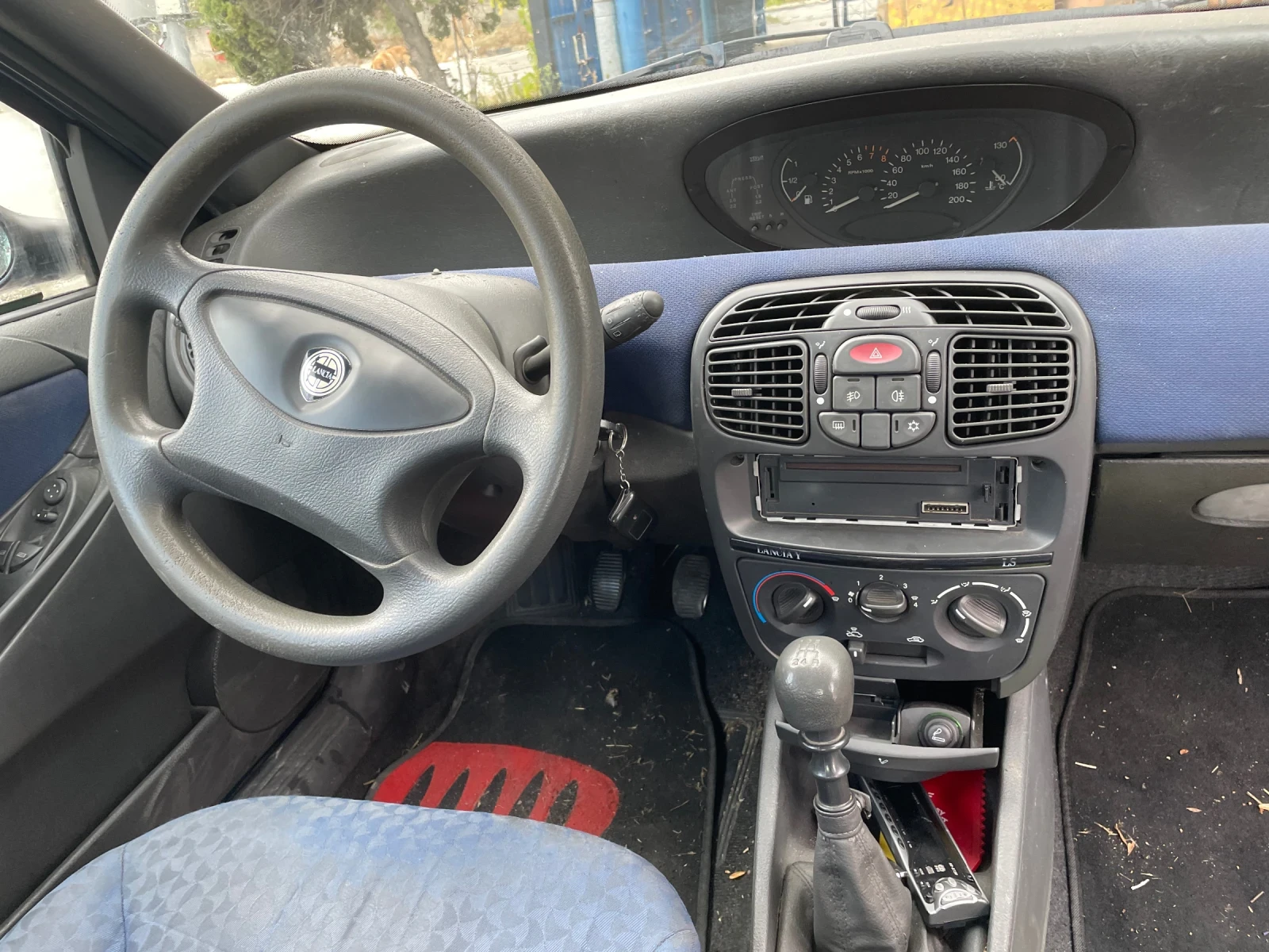 Lancia Ypsilon 1200 - изображение 2