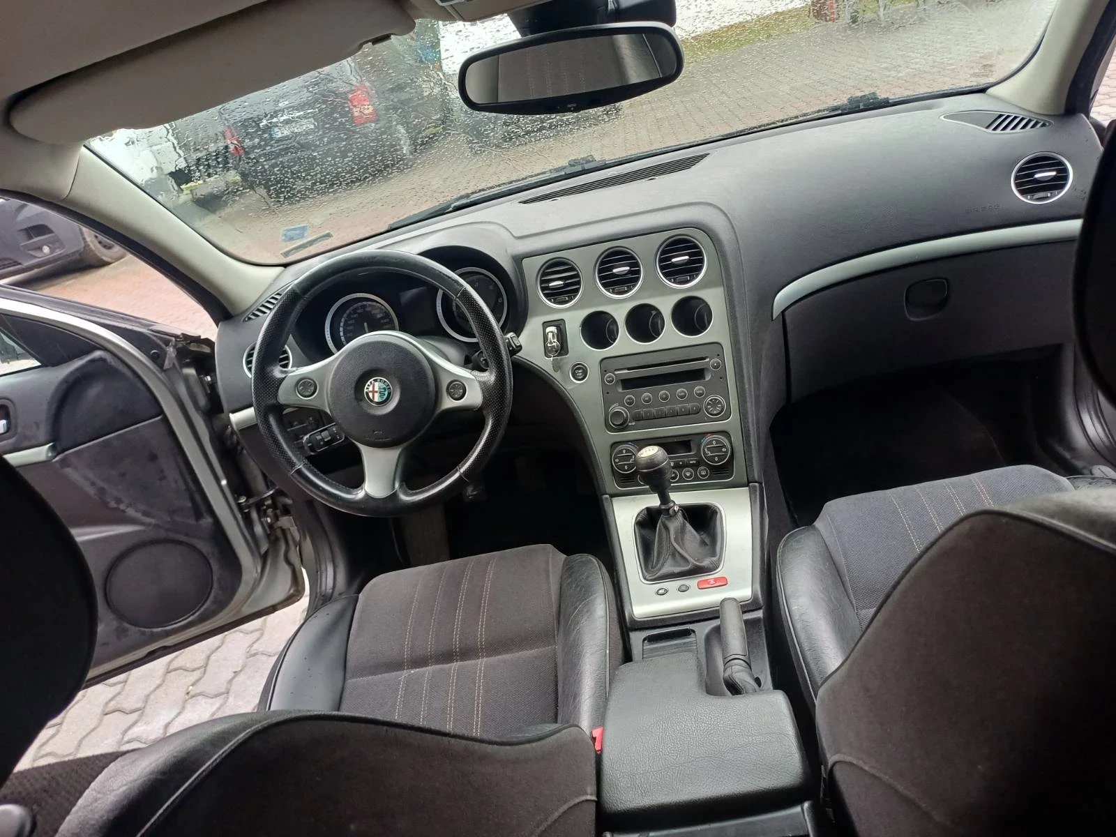 Alfa Romeo 159 1.9 JTDm 16V - изображение 7