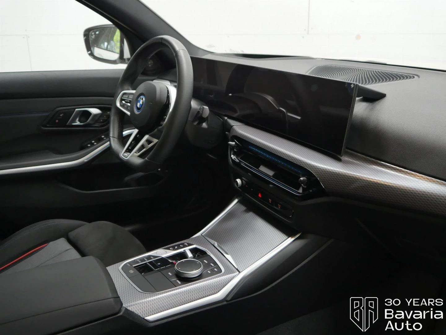 BMW 330 e xDrive Touring M Sport Paket Sportautomatic | Mobile.bg   7