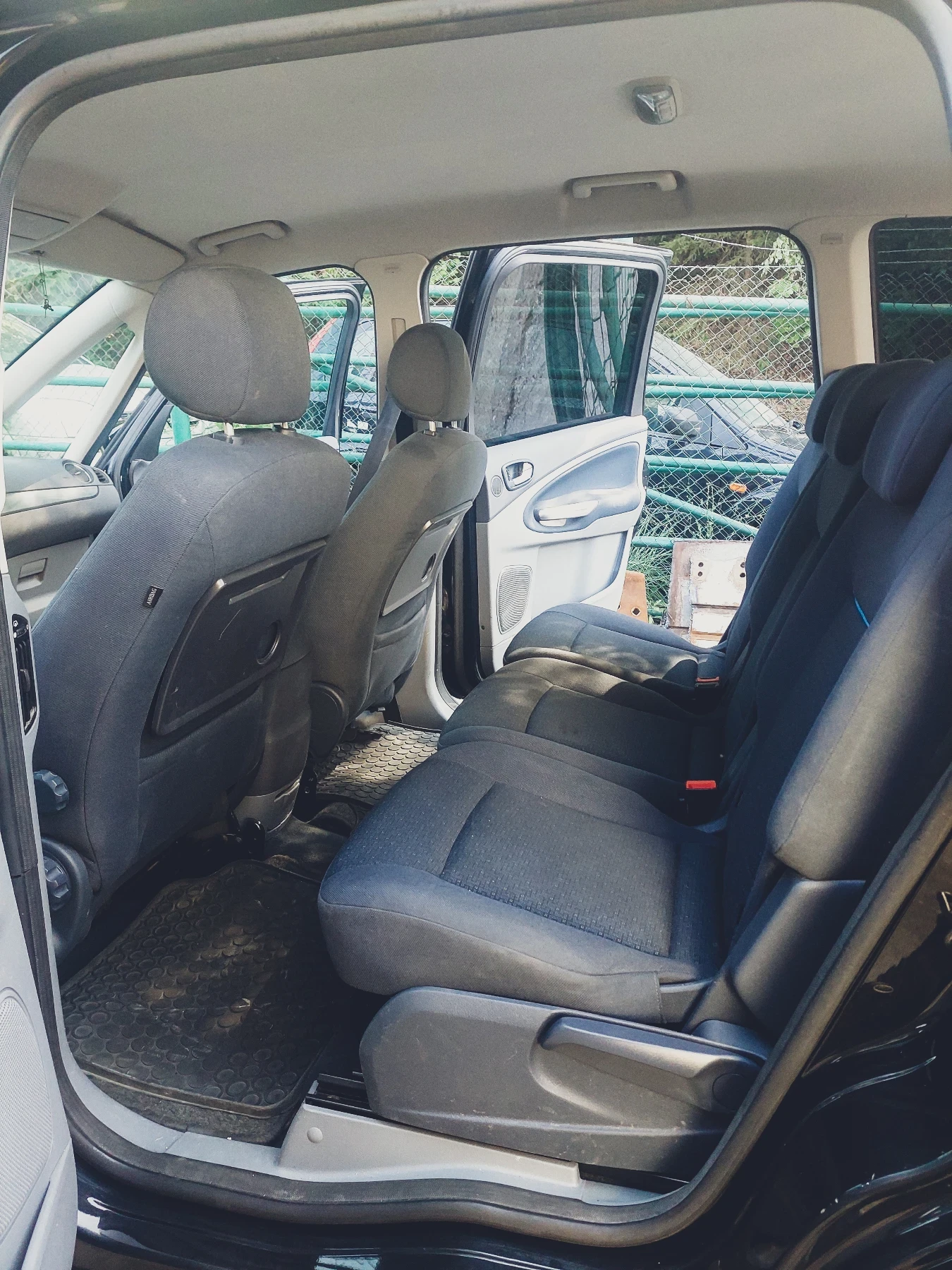 Ford Galaxy  - изображение 7