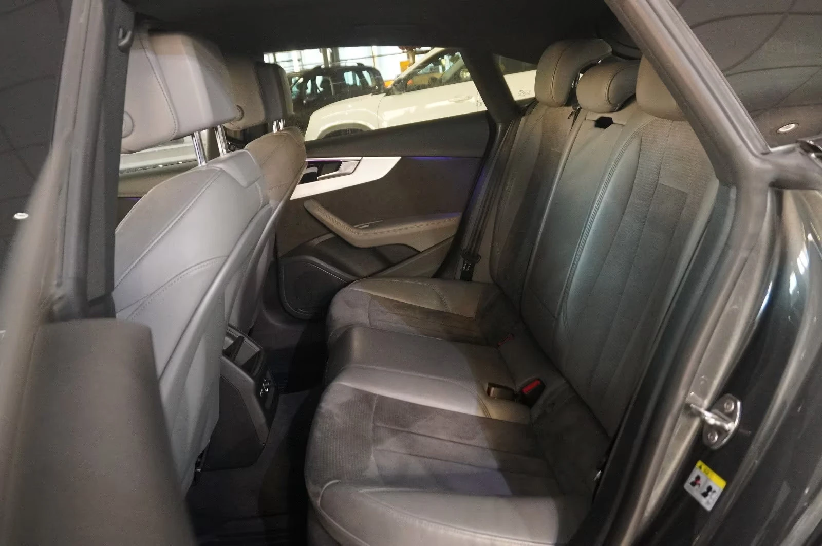 Audi A5 45TFSI/245HP/S-LINE/QUATTRO/CAM/MATRIX/150z, снимка 13 - Автомобили и джипове - 53813100