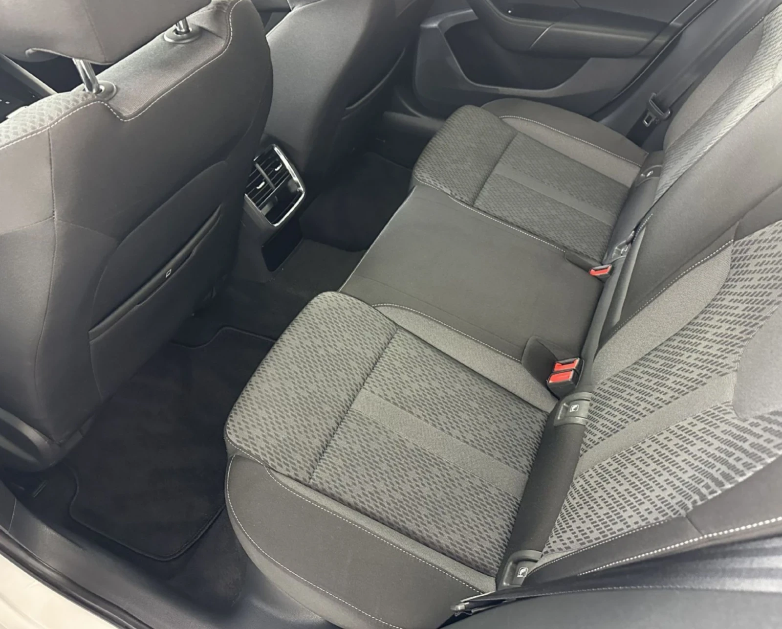 Skoda Octavia 1.4 TSI PHEV.PLUG-IN HYBRID.KAMERA.LED.NAVI, снимка 14 - Автомобили и джипове - 53832791