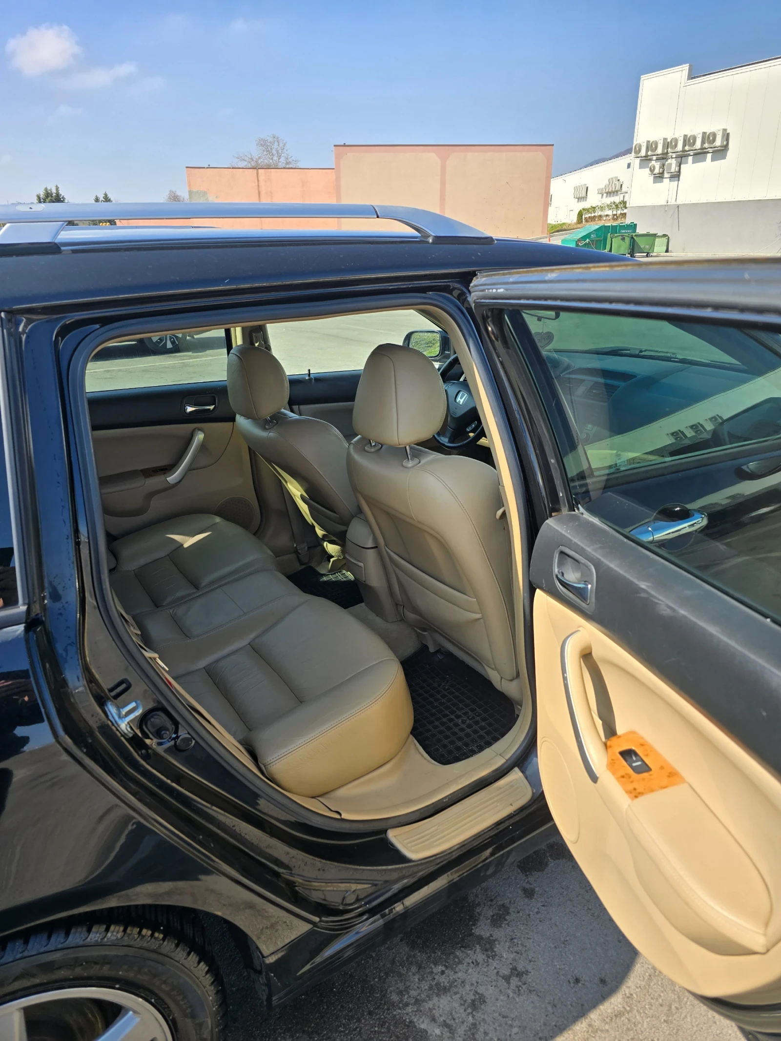 Honda Accord 2.4 I-VTEC, снимка 7 - Автомобили и джипове - 53835947