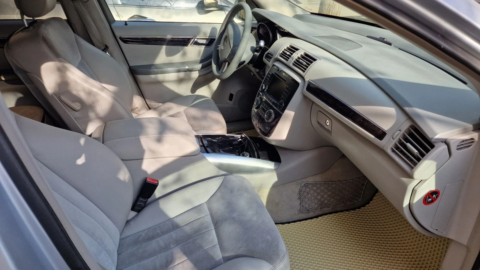 Mercedes-Benz R 320 4MATIC AMG AIRMATIC, снимка 5 - Автомобили и джипове - 53848270