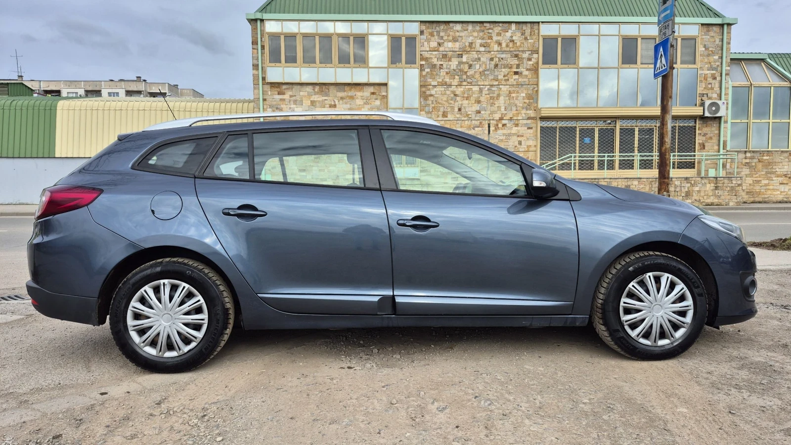 Renault Megane 1.5DCi * 145 000 км * от България * Бартер, снимка 7 - Автомобили и джипове - 53934324