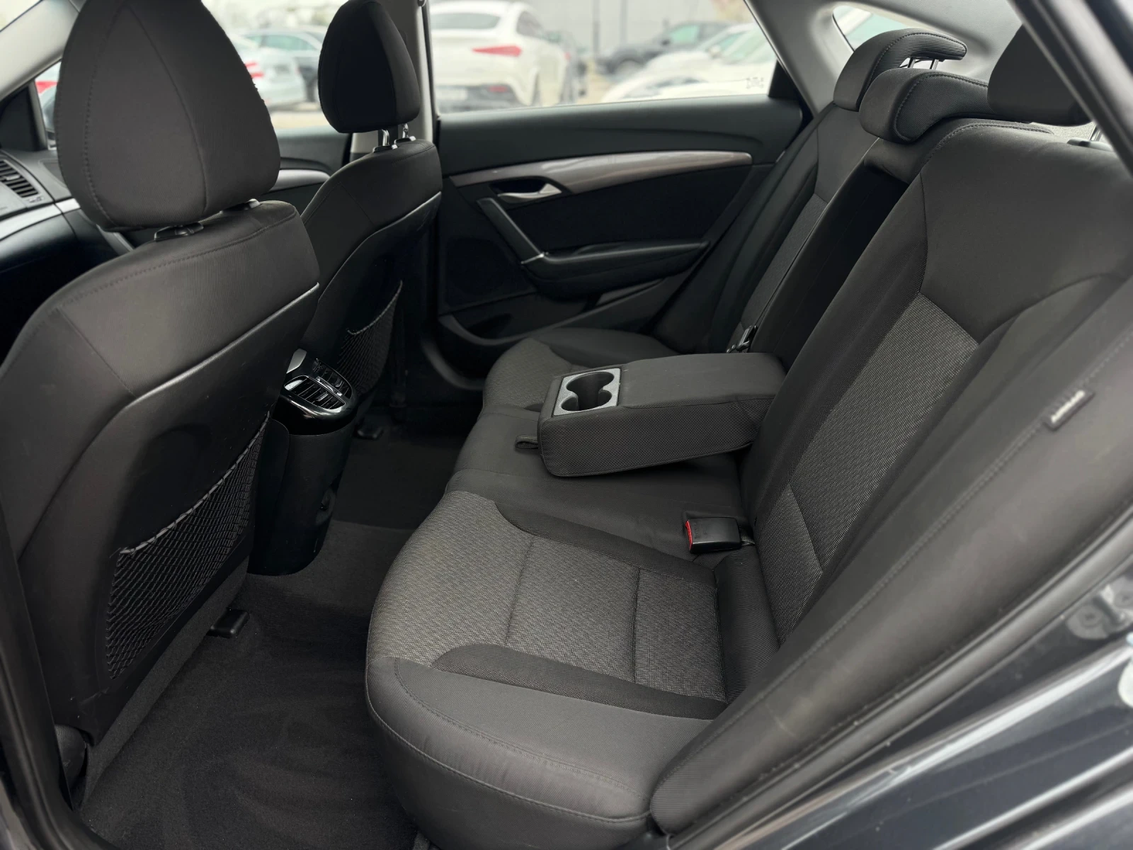 Hyundai I40 1.7crdi Blue Drive, снимка 11 - Автомобили и джипове - 53976093