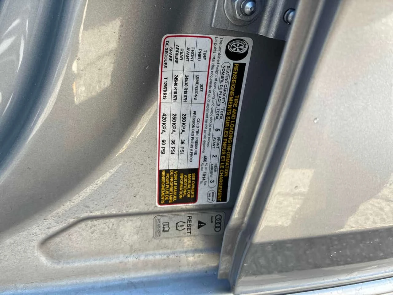 Audi A4 * Komfort * CARFAX * ЦЕНА ДО БГ, снимка 13 - Автомобили и джипове - 54216111