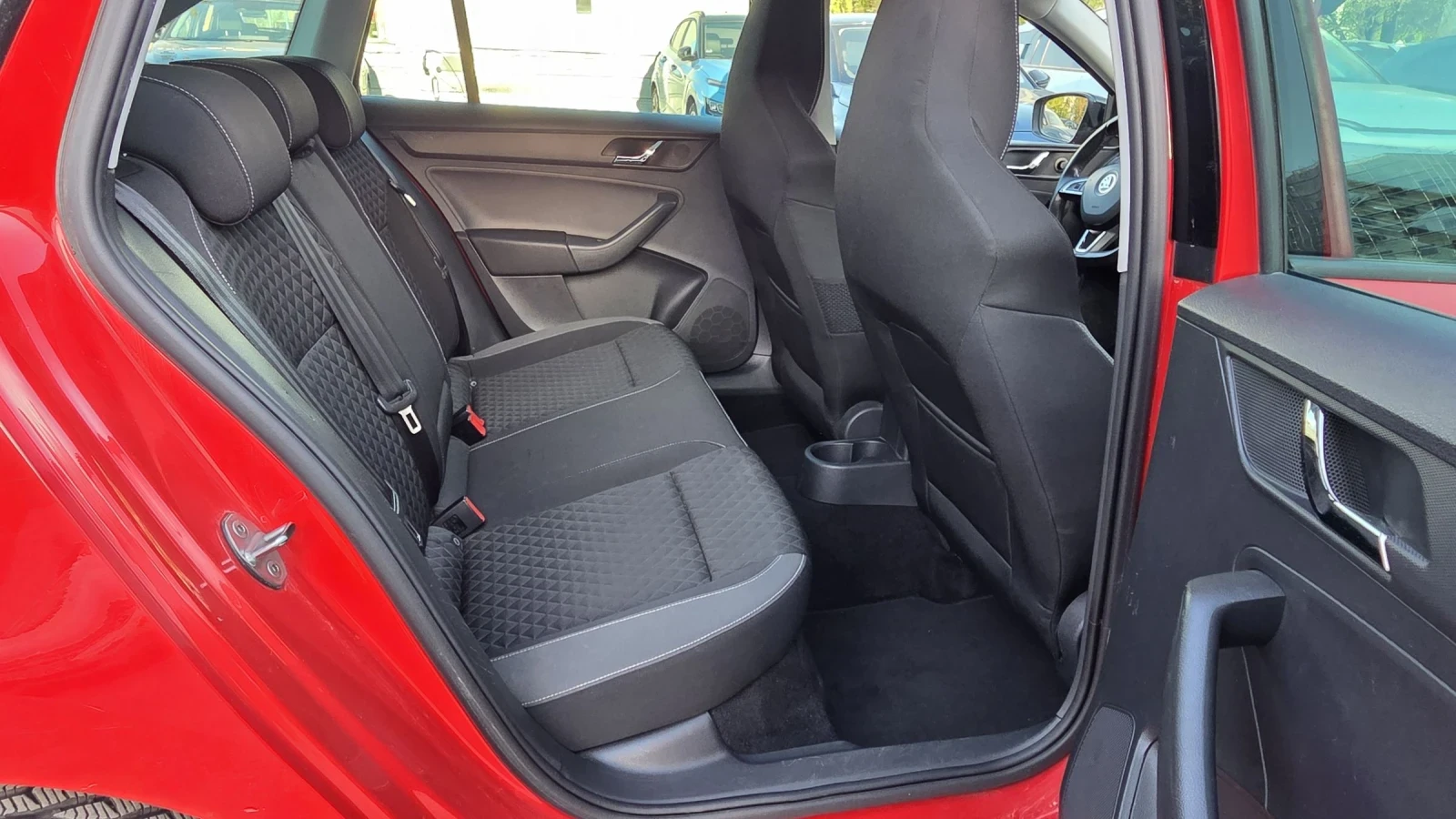 Skoda Rapid Monte Carlo/7 скорости, снимка 10 - Автомобили и джипове - 54419905