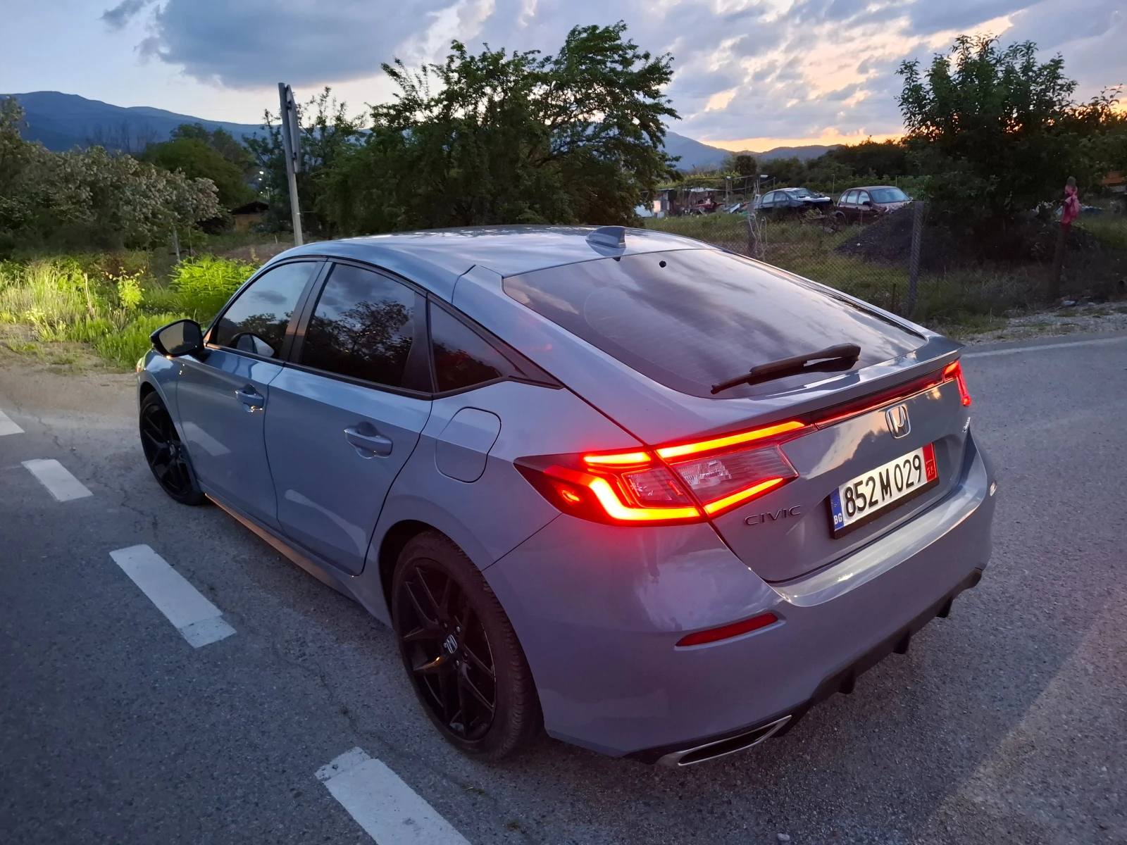 Honda Civic 1.5T Sport, снимка 2 - Автомобили и джипове - 54702077
