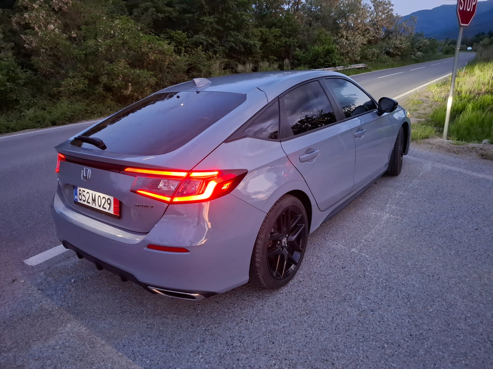 Honda Civic 1.5T Sport, снимка 3 - Автомобили и джипове - 54702077