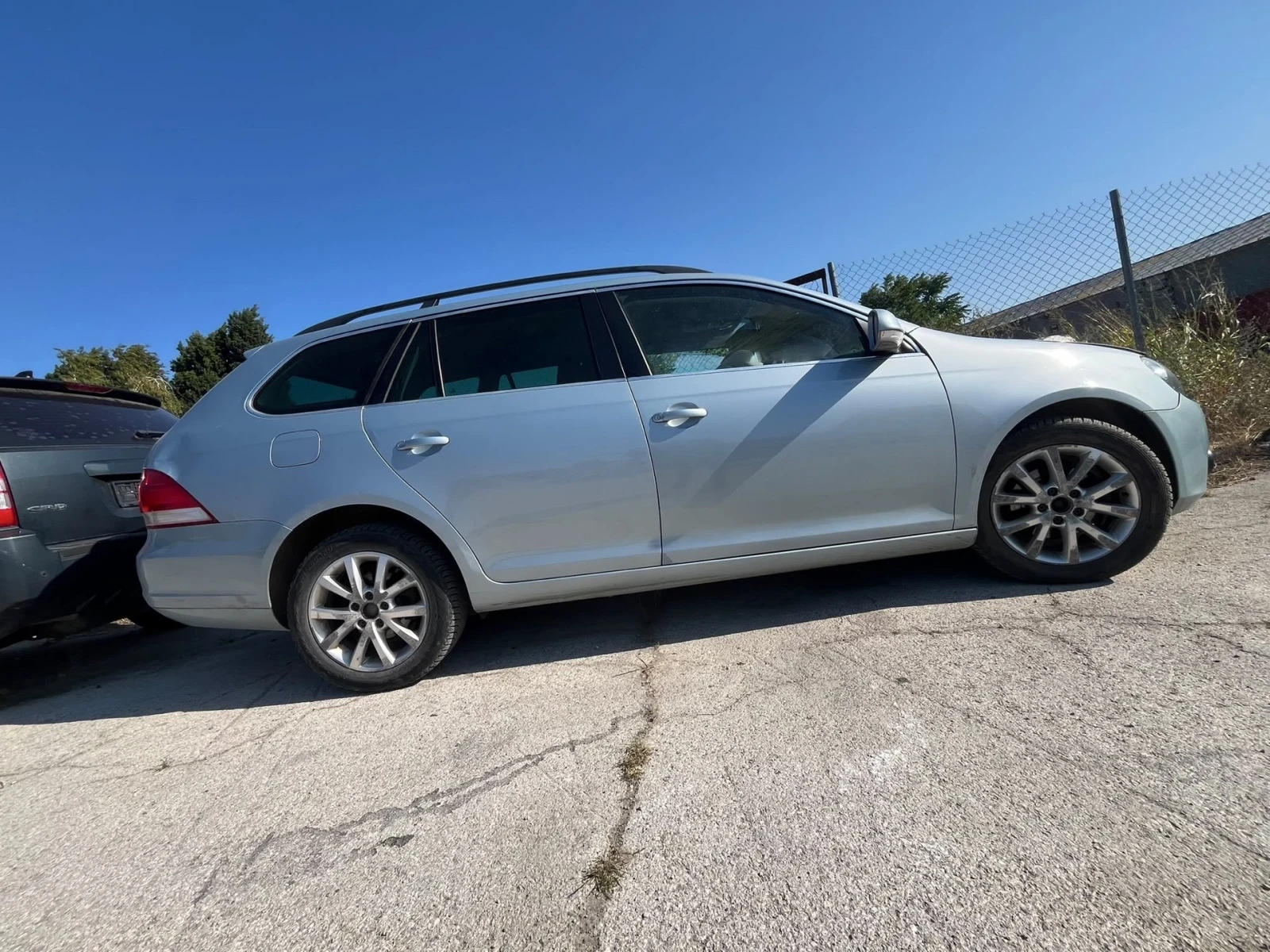 VW Golf avant 1.6tdi cay, снимка 3 - Автомобили и джипове - 55646063