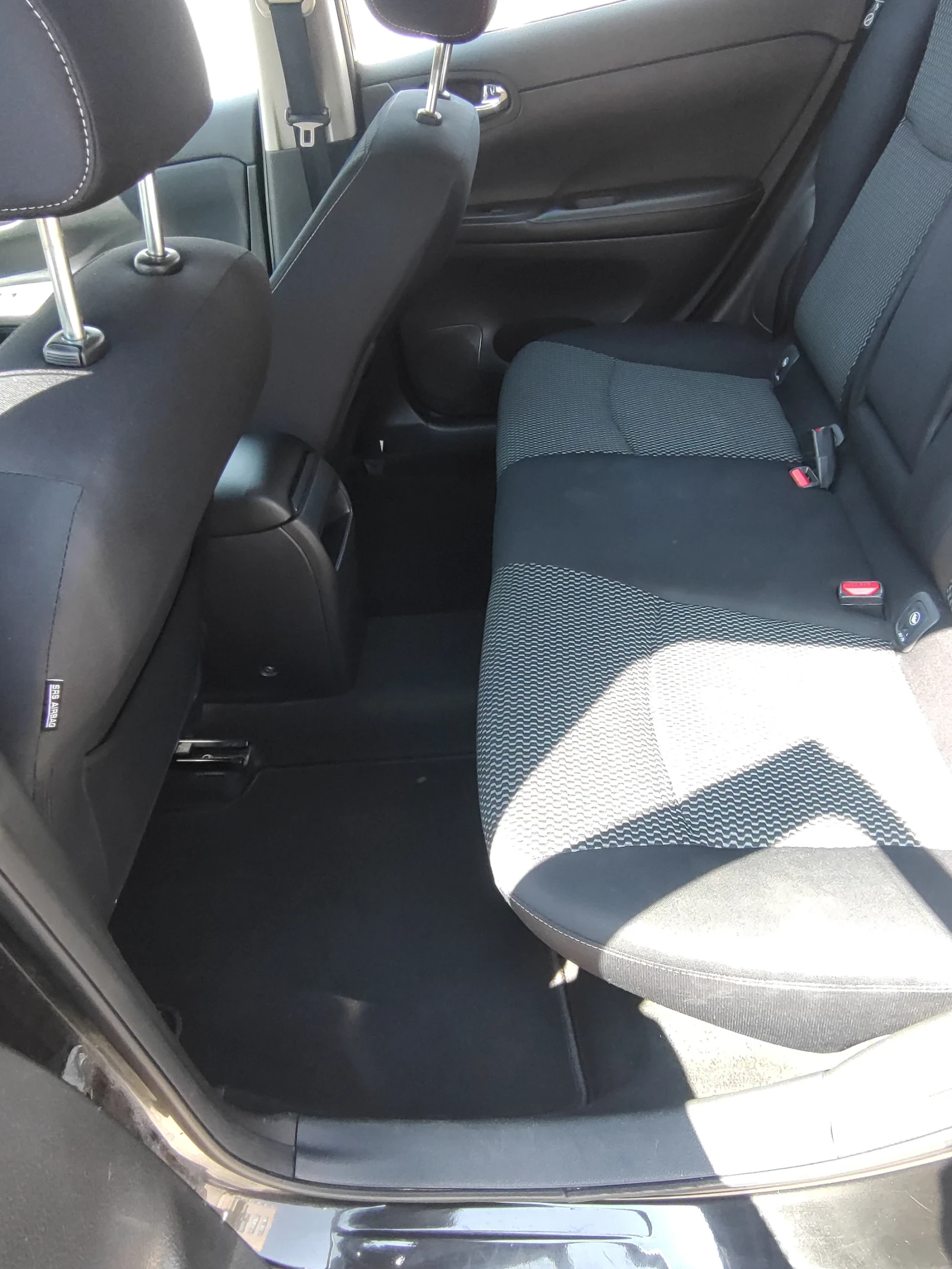 Nissan Pulsar Acenta, снимка 5 - Автомобили и джипове - 55653616