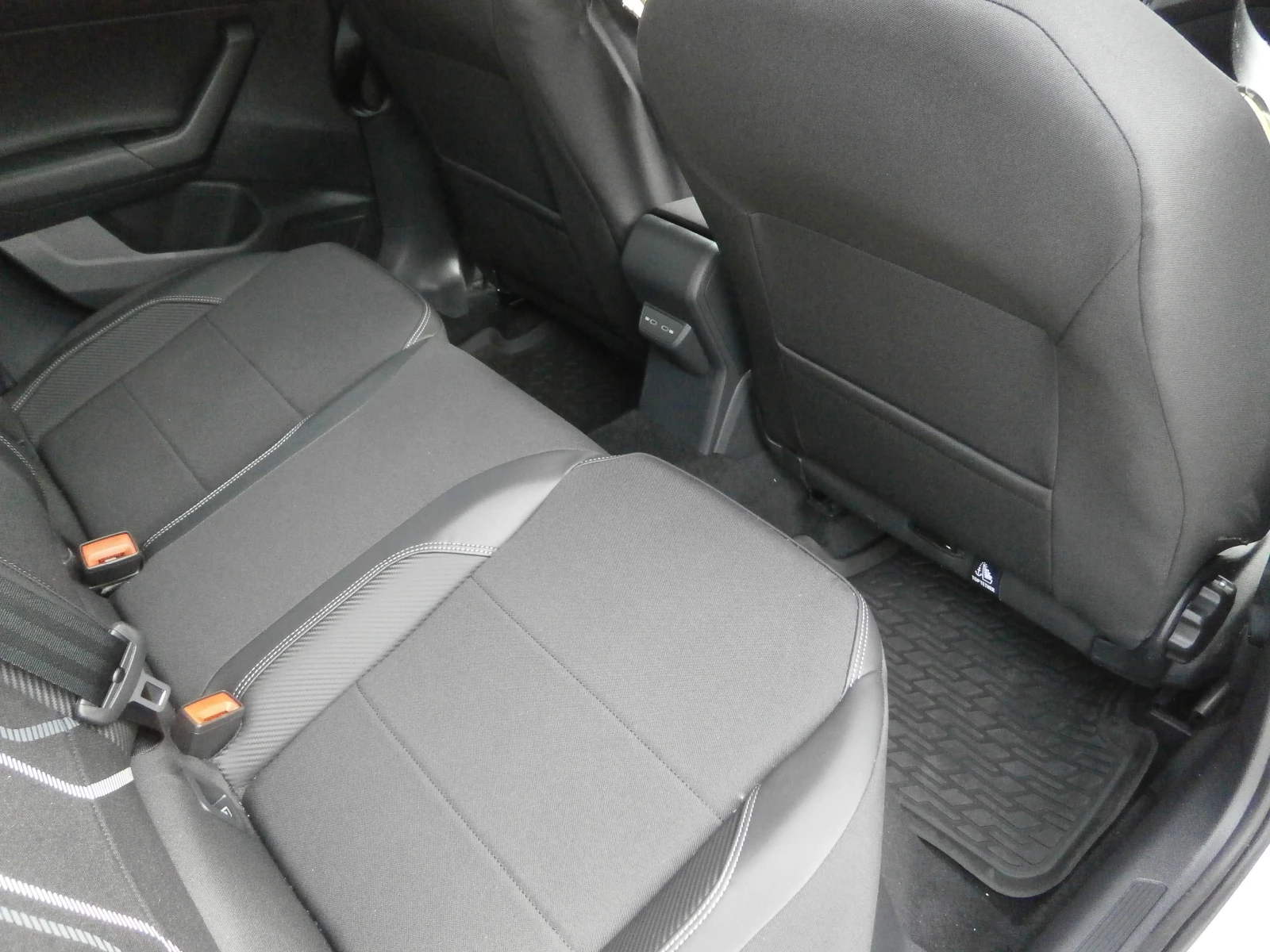 VW Taigo 1.5 TSI/Aut./Style/2.200 km. | Mobile.bg � ����������� 11