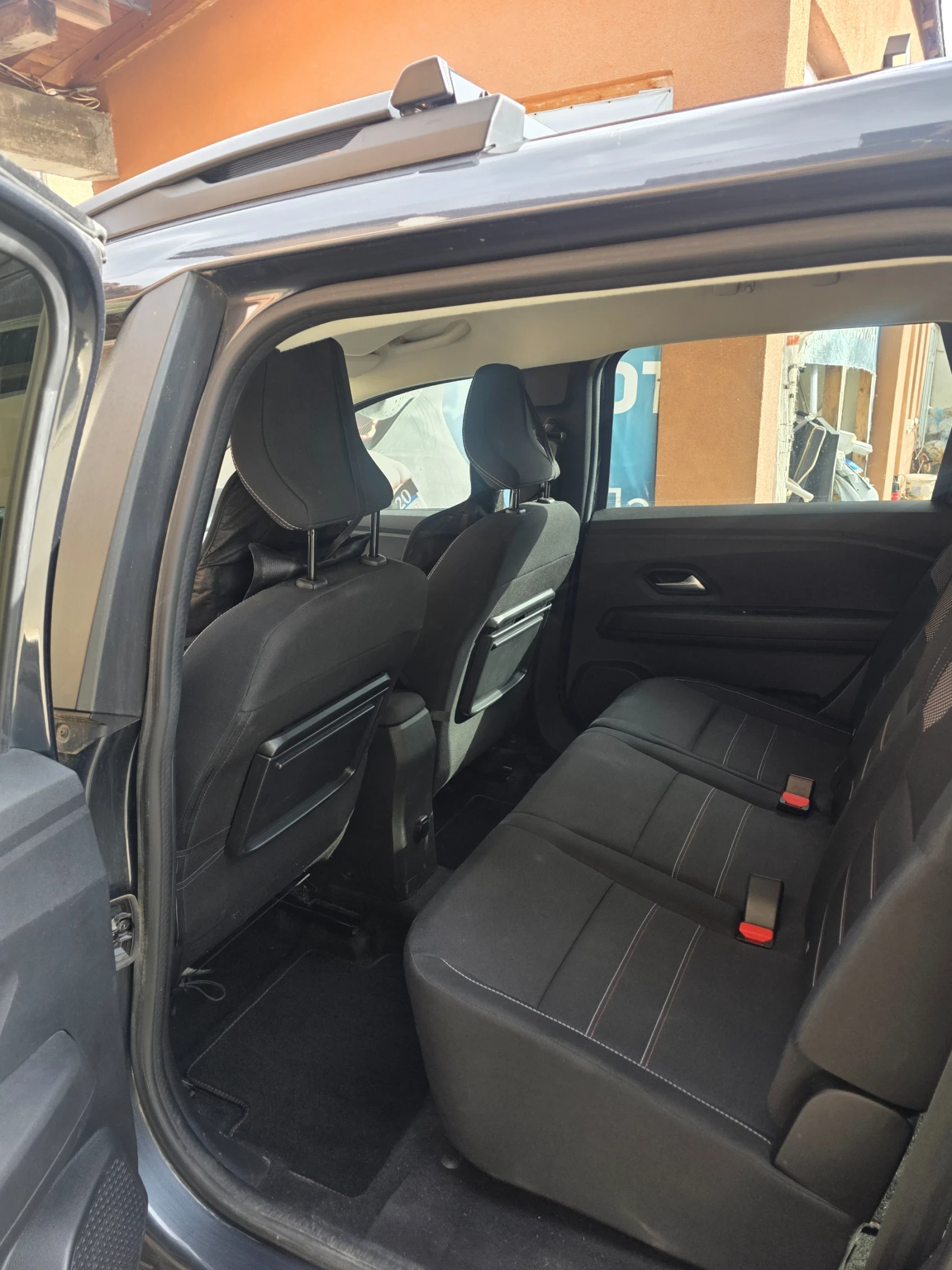 Dacia Jogger, снимка 10 - Автомобили и джипове - 56185632