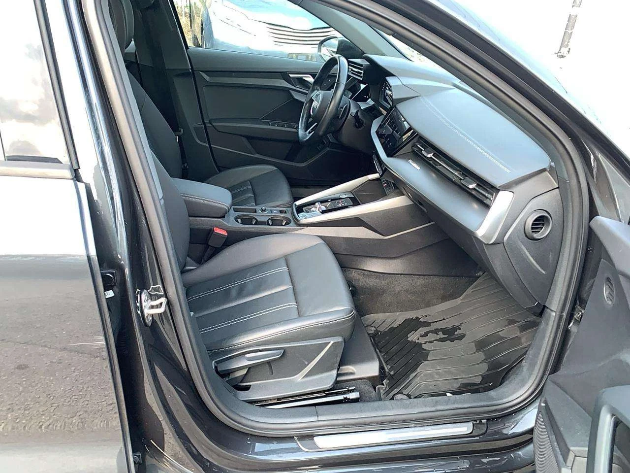 Audi A3 LEATHER/ ROOF /NAVI/ REAR CAM / AC / SUPER CLEAN/ | Mobile.bg � ����������� 13