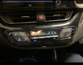 Toyota C-HR 2.0iHybrid* Lounge* Bi-Tone* JBL* LED* ПЕРФЕКТЕН*  - 43900 лв. / 22445.71 € - 52176358 10