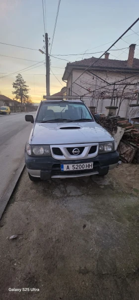 Nissan Terrano 2.7, снимка 1 — Bazar.bg Nissan Terrano 2.7, снимка 1