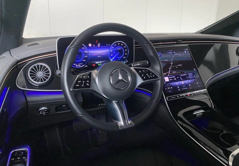 Mercedes-Benz EQE 350 AMG/ DISTRONIC/ LED/ NAVI/ CAMERA/, снимка 8 - Автомобили и джипове - 48319708