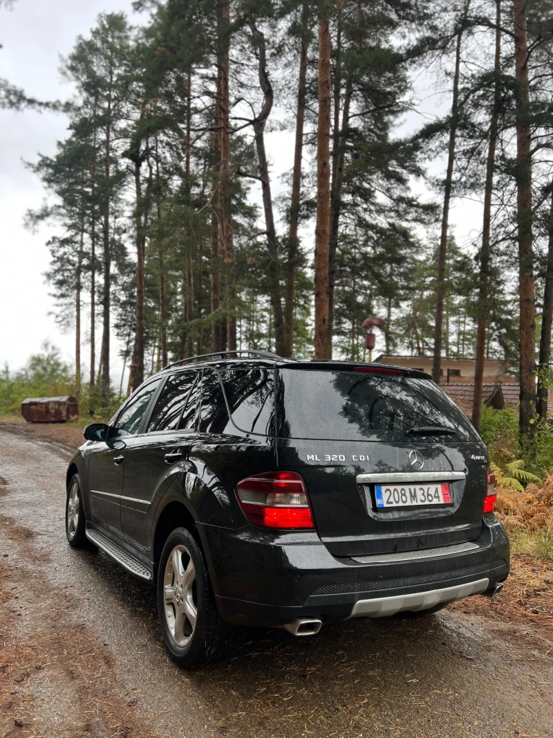Mercedes-Benz ML 320 Sport/4х4/AMG/ТОП/, снимка 4 - Автомобили и джипове - 51986287
