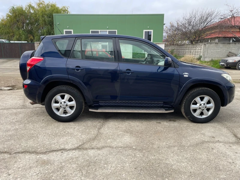 Toyota Rav4 4x4, снимка 4 - Автомобили и джипове - 52570151