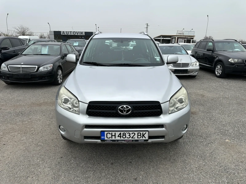 Toyota Rav4 2.2d* 136к.с* КЛИМАТРОНИК, снимка 2 - Автомобили и джипове - 52884857