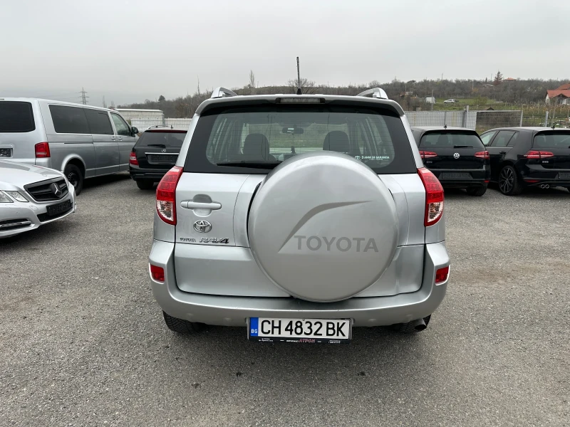 Toyota Rav4 2.2d* 136к.с* КЛИМАТРОНИК, снимка 7 - Автомобили и джипове - 52884857