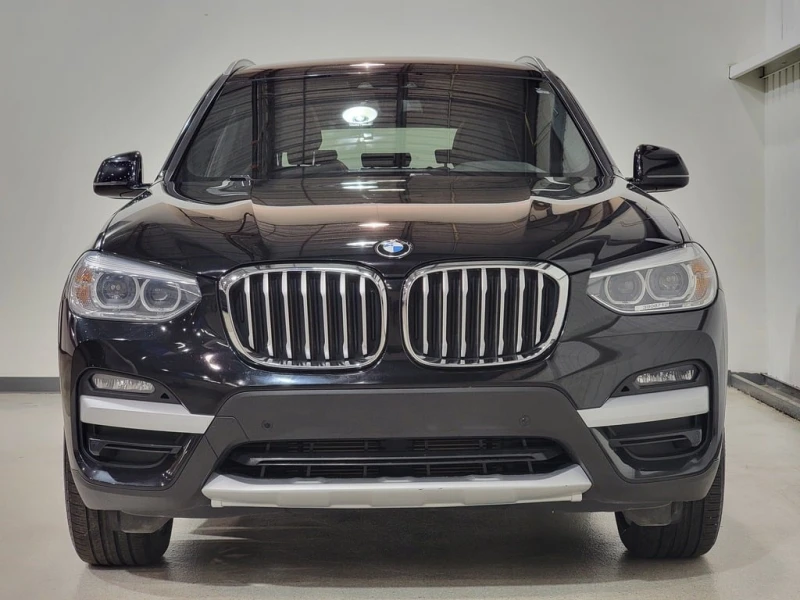 BMW X3 * xDrive30i/Cuir/Navigation/Si?ges chauffants * CA, снимка 2 - Автомобили и джипове - 52892056