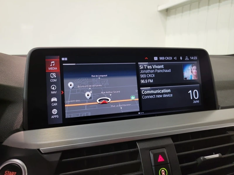 BMW X3 * xDrive30i/Cuir/Navigation/Si?ges chauffants * CA, снимка 6 - Автомобили и джипове - 52892056