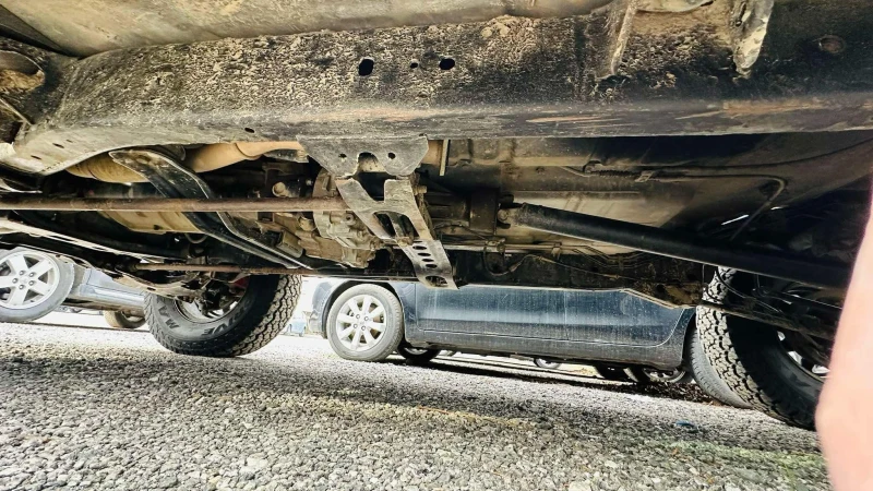 Nissan Terrano, снимка 7 - Автомобили и джипове - 53152923