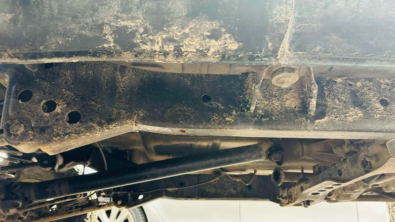 Nissan Terrano, снимка 8 - Автомобили и джипове - 53152923