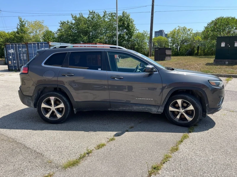 Jeep Cherokee * Limited * CARFAX * КАМЕРА * ПОДГРЕВИ, снимка 3 - Автомобили и джипове - 53305108