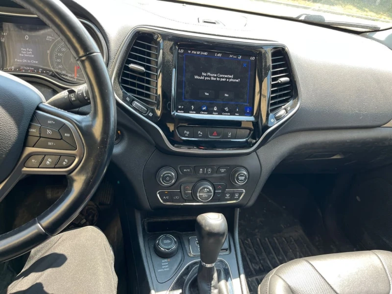 Jeep Cherokee * Limited * CARFAX * КАМЕРА * ПОДГРЕВИ, снимка 9 - Автомобили и джипове - 53305108