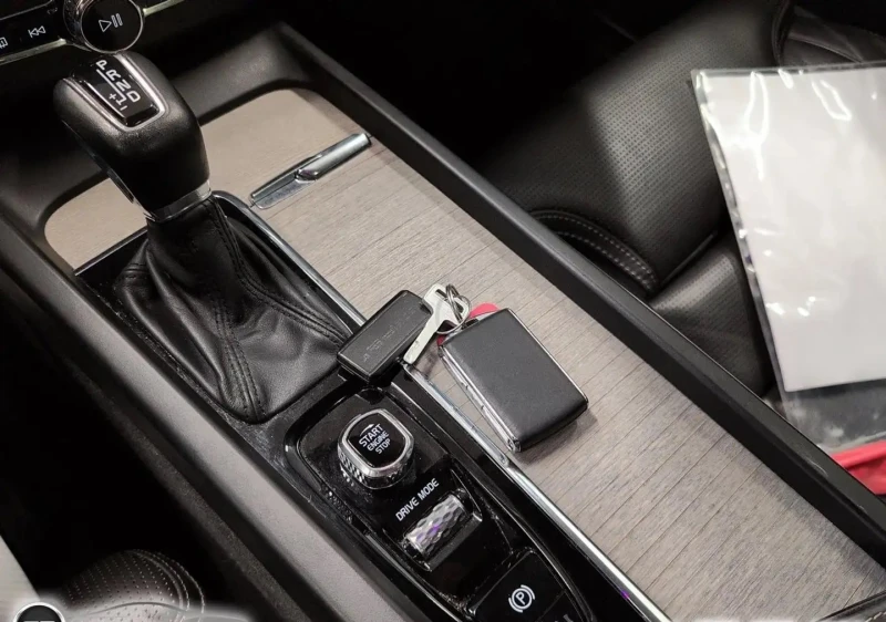 Volvo XC60  Inscription AWD, снимка 9 - Автомобили и джипове - 53373392