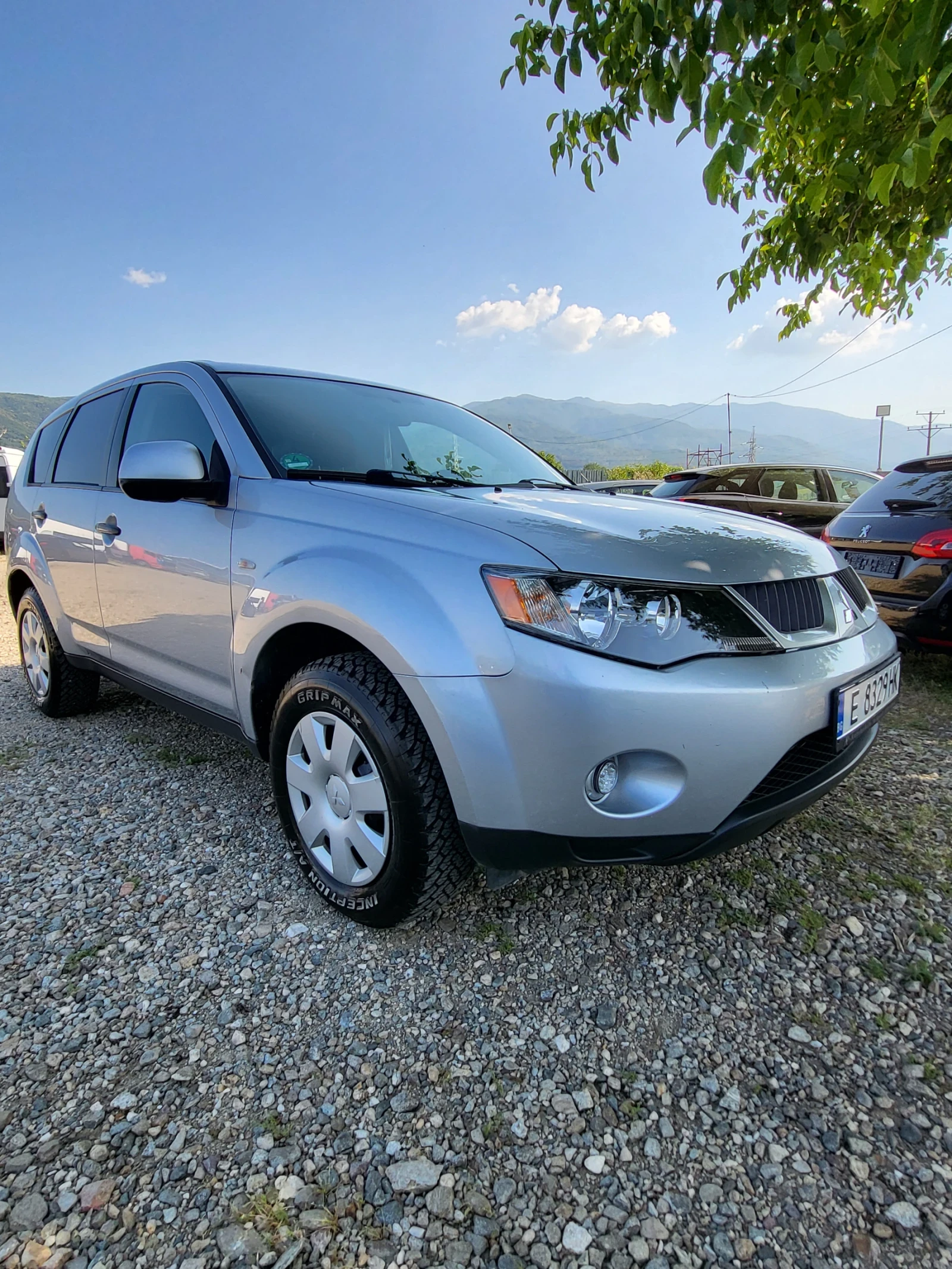 Mitsubishi Outlander 2.0D/4x4/140кс./6ск./Напълно обслужен - изображение 2