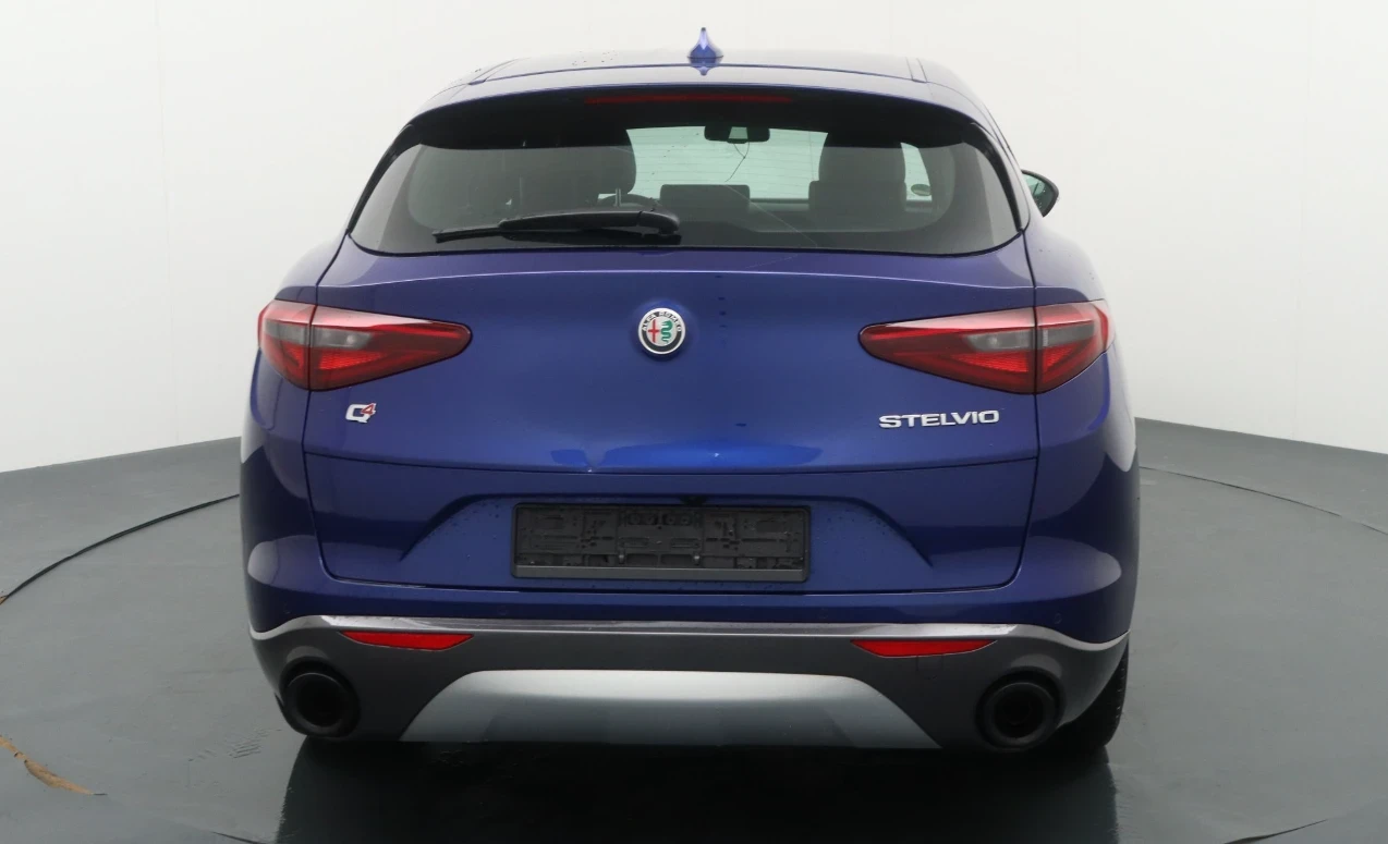 Alfa Romeo Stelvio 2.0T 280 Q4 AT8 Ti - изображение 3