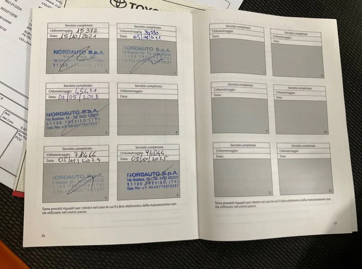 Toyota C-HR 2.0iHybrid* Lounge* Bi-Tone* JBL* LED* *  | Mobile.bg   13