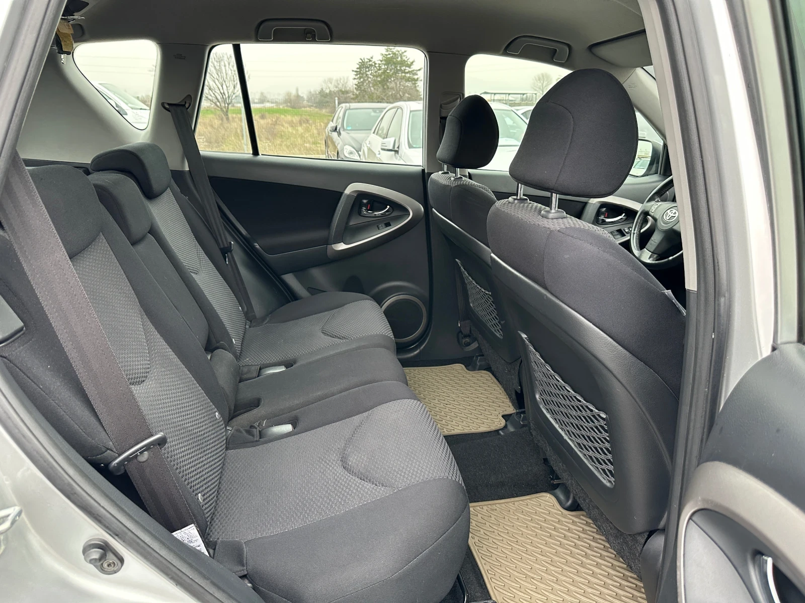 Toyota Rav4 2.2d* 136�.�* ����������� | Mobile.bg � ����������� 13