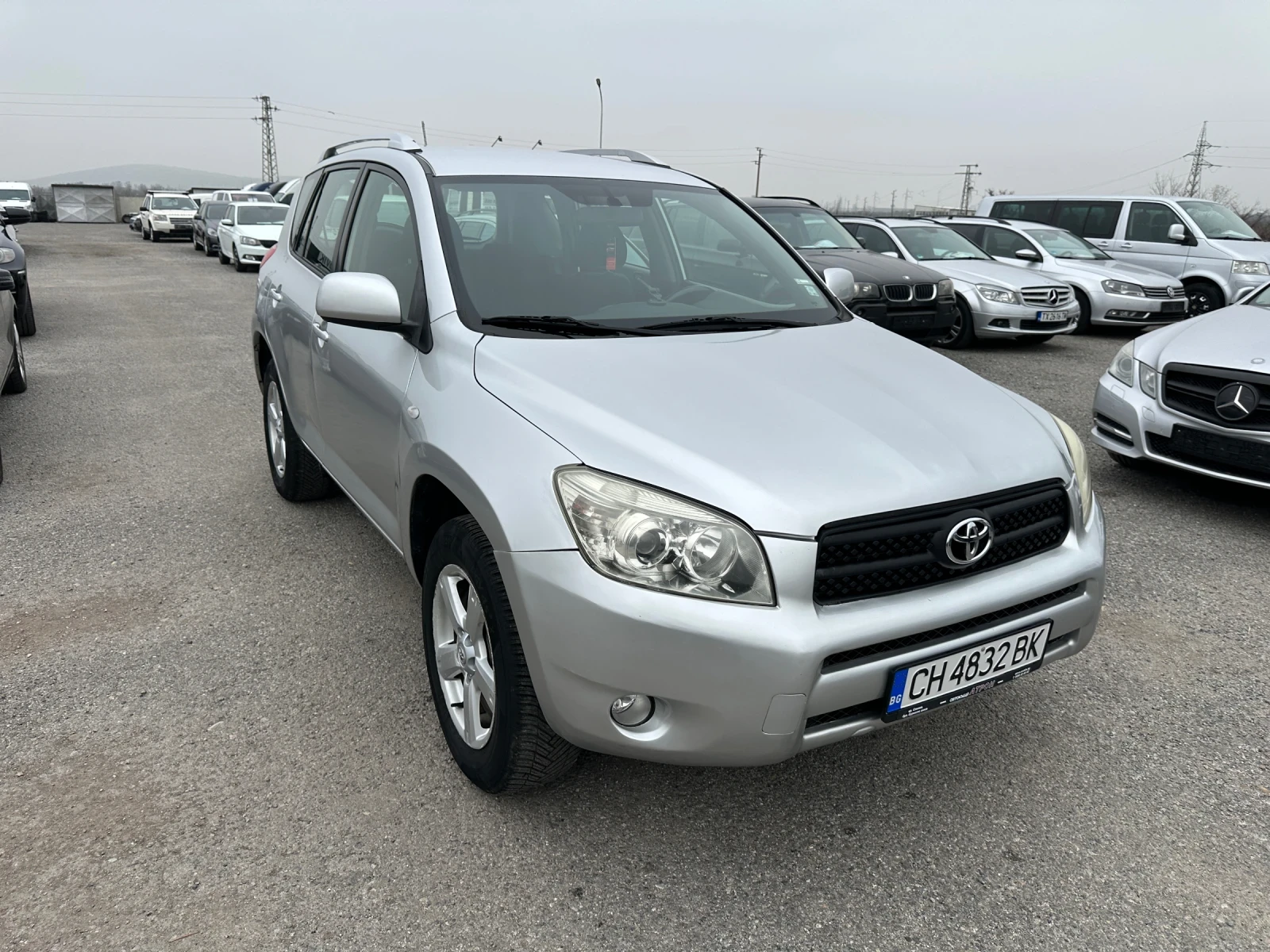 Toyota Rav4 2.2d* 136к.с* КЛИМАТРОНИК - изображение 3